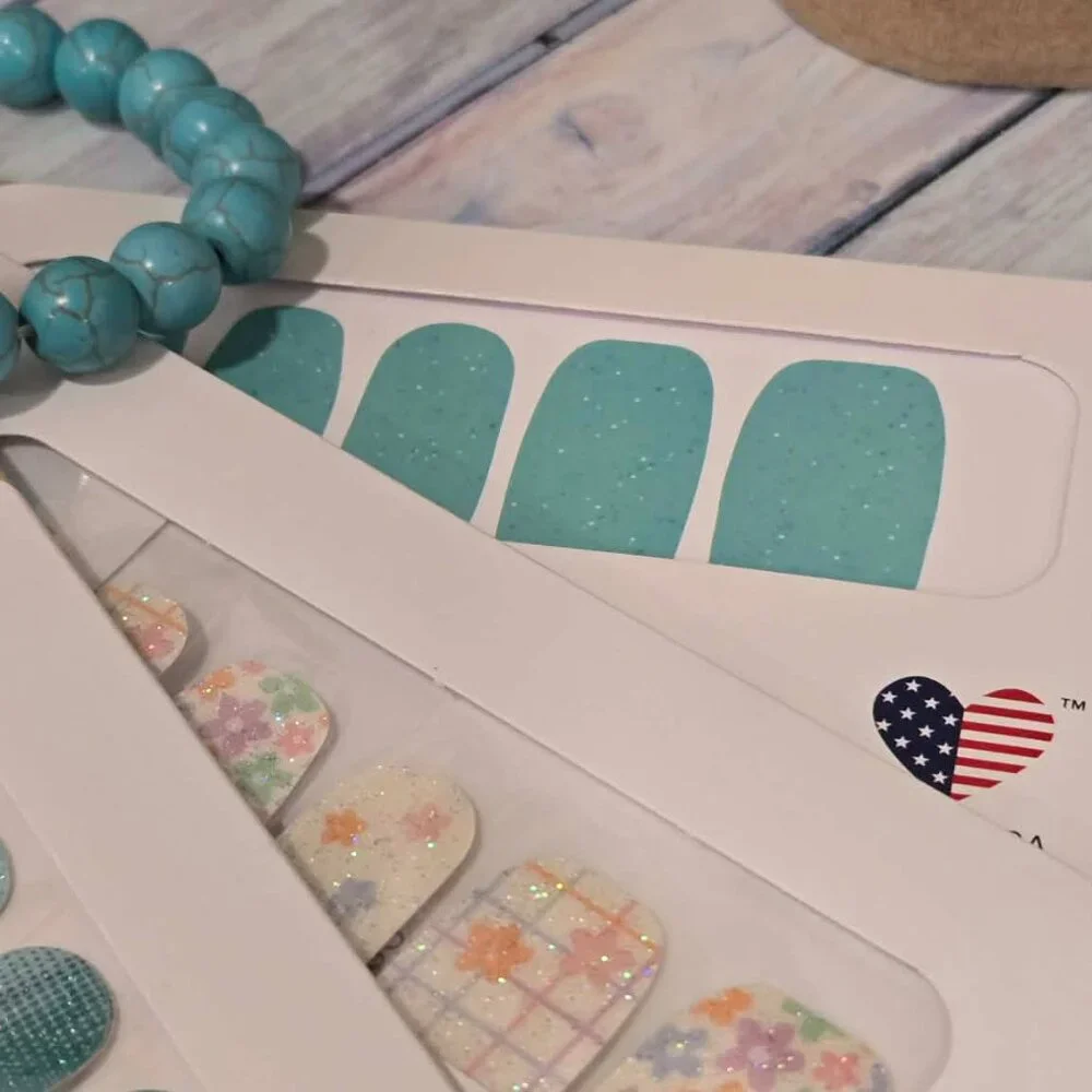 Color Street Spring Bunny Press On Nail Design